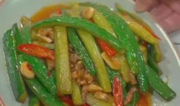 梦见别人吃瓜视频,揭秘梦中吃瓜视频的神秘寓意