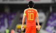 郑智吃瓜,揭秘足球场上的“瓜王”传奇