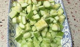 宝宝吃角瓜做法,营养丰富的角瓜美味做法