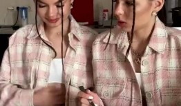 外国吃瓜小姐姐视频,揭秘全球美食文化趣闻