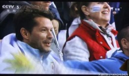 尼伯尔吃瓜群众,吃瓜群众的视角，揭秘热点事件背后的真相