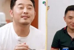 武汉情侣吃瓜事件,一场网络热议的甜蜜误会