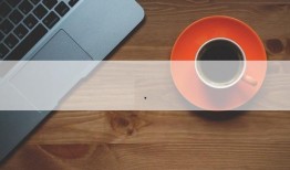 和珅吃瓜的照片