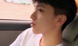 男子以吃瓜名义,揭秘娱乐圈幕后真相