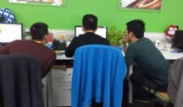 围观吃瓜群众开会,揭秘网络热议背后的故事
